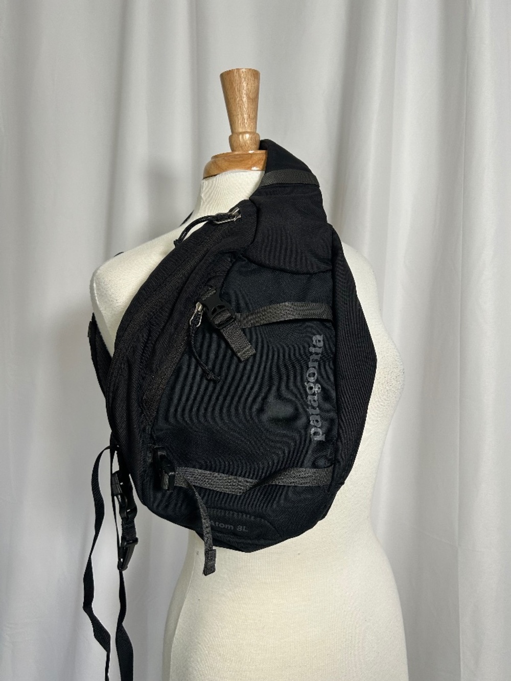 PATAGONIA ATOM 8L BLACK BAG